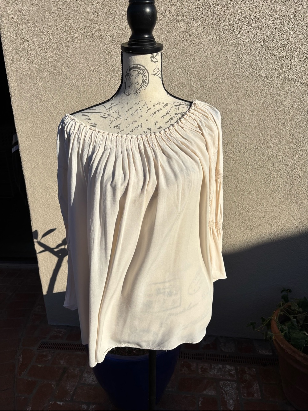 Sundance Cream Off-Shoulder Peasant Top